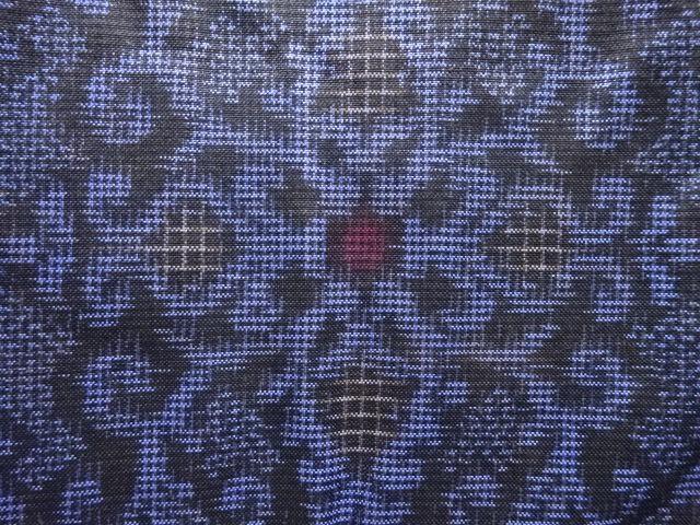 JAPANESE KIMONO / ANTIQUE KIMONO / SILK / DORO OSHIMA TSUMUGI / ENSEMBLE / WOVEN FLOWER CREST